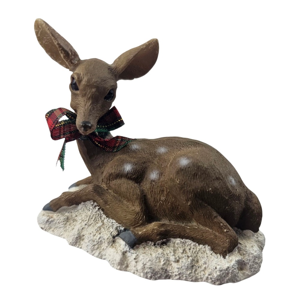 Vintage Pat Verner '96 Restingβ Fawn Figurine Deer Christmas Decoration